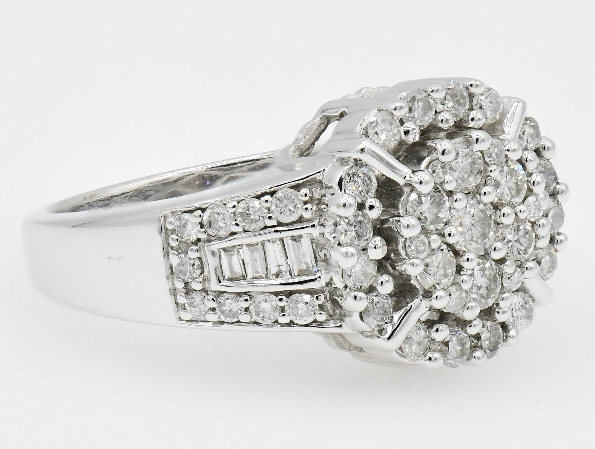 825 (2)